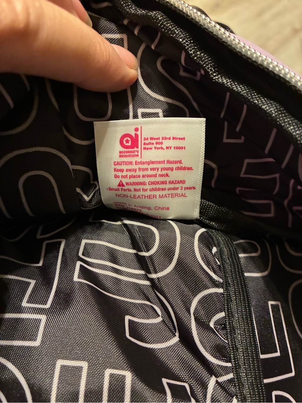 Justice Quilted Shimmer Iridescent Lavender Backpack Set W/ Lunch Bag&Bottle NWT - Picture 12 of 16